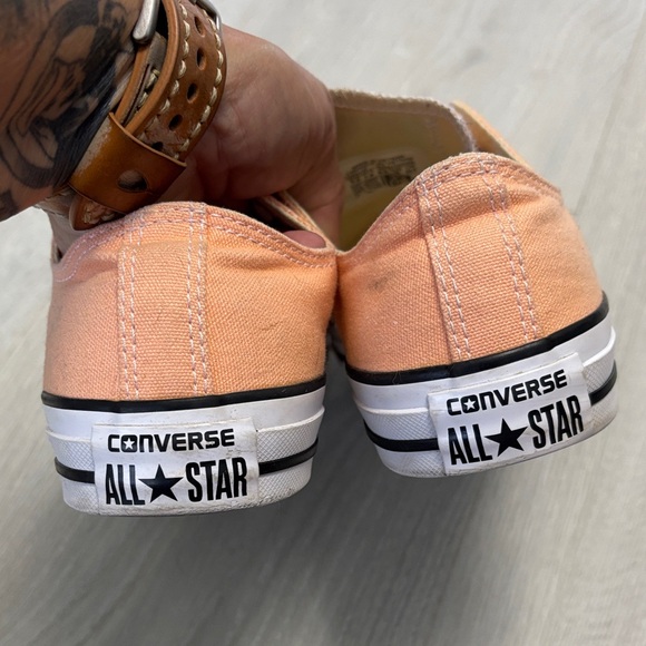 🔥BUNDLESALE Women 7.5 Men 5.5 Converse All-Star Peach Canvas Sneakers - Picture 4 of 8